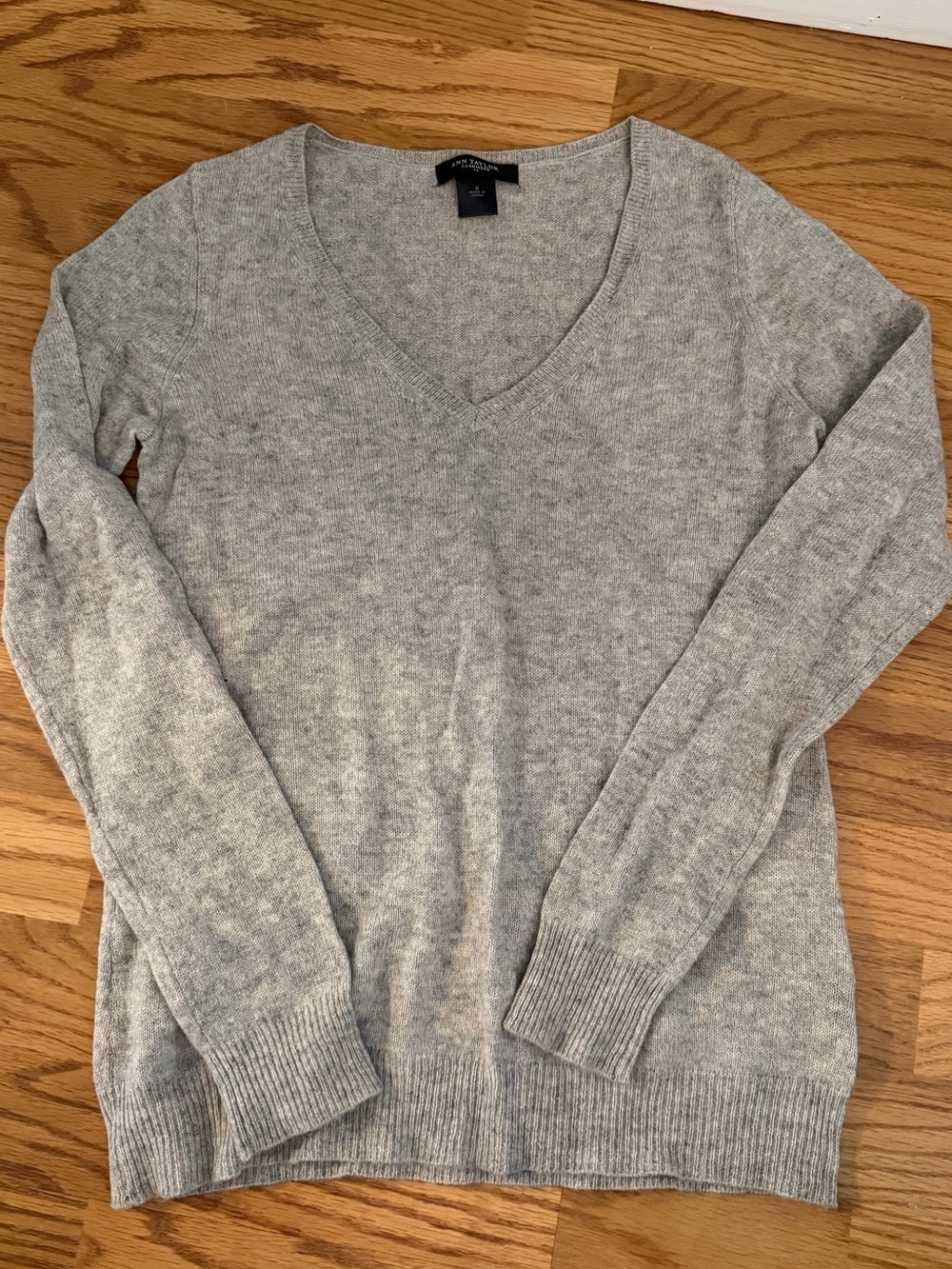 Ann Taylor Cashmere V-Neck Women's Sweater